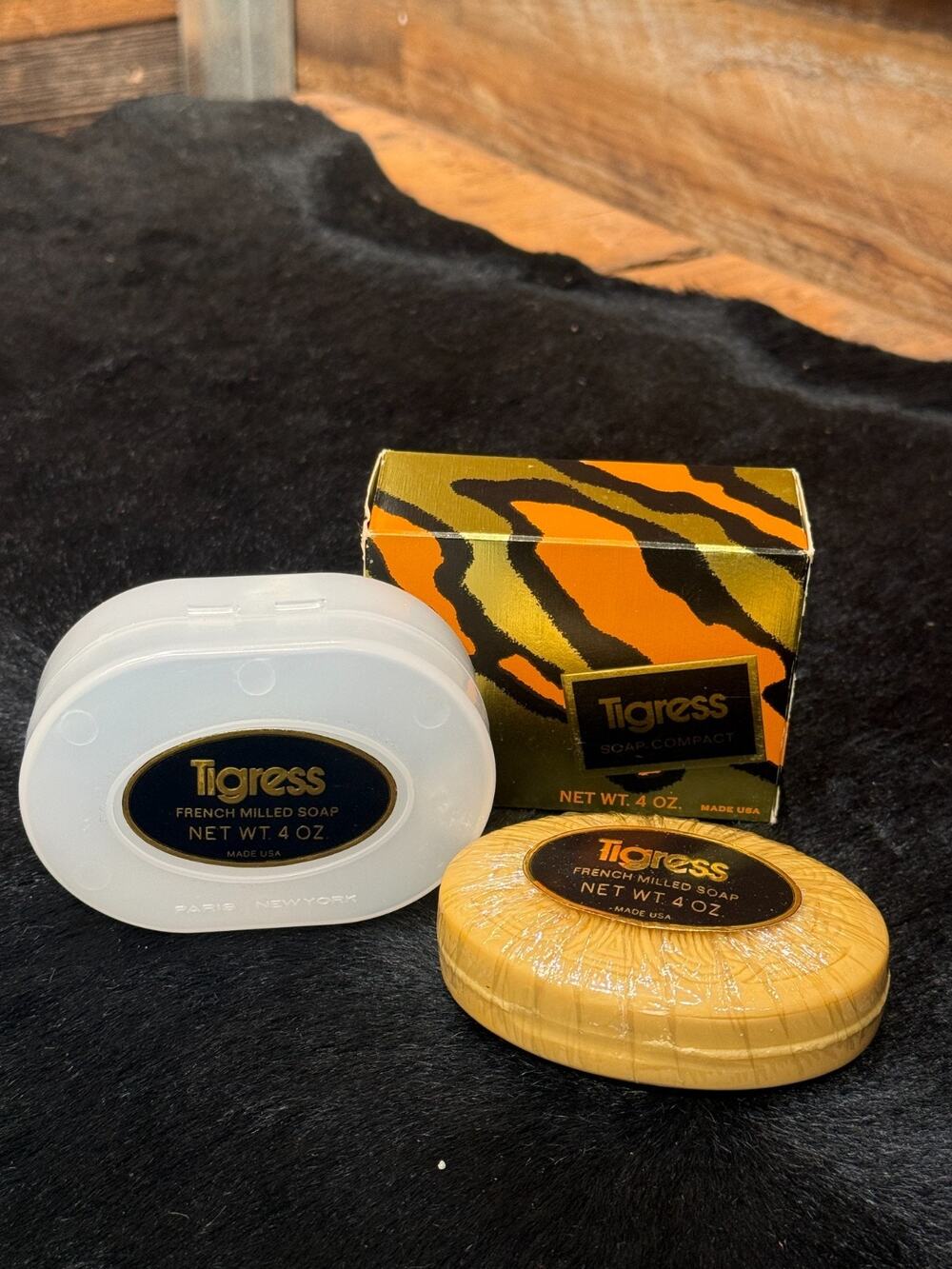 Vintage Faberge French Milled Tigress Savon Compact Soap 4 oz. New & Sealed NOS